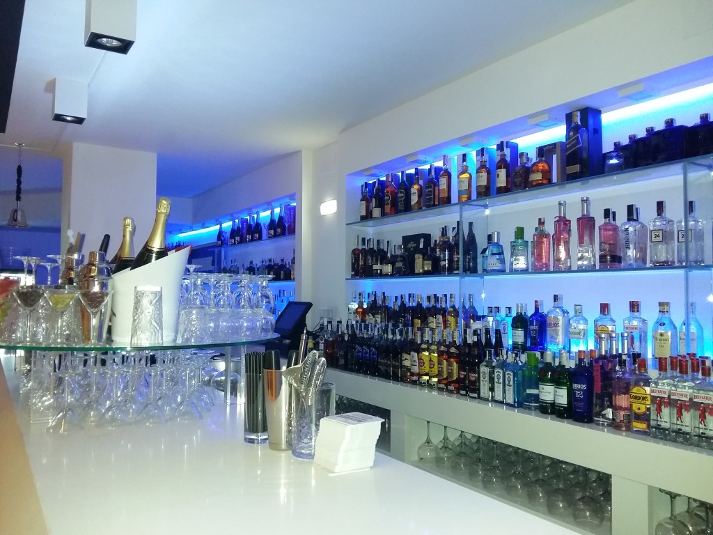 201601 Apertura Cocteleria Shhh (18)